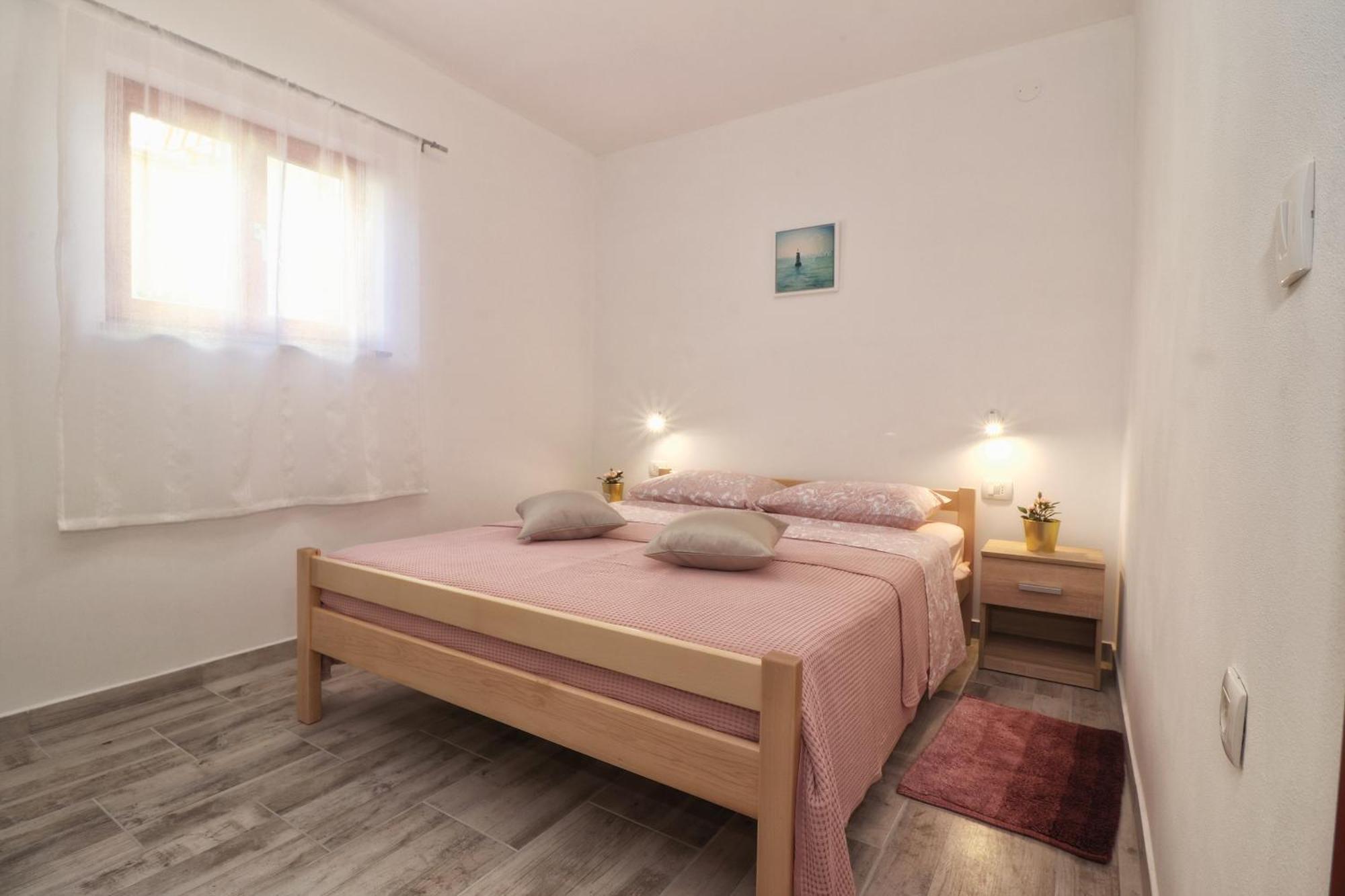Studio Apartman Edy 3 Pula Exterior photo